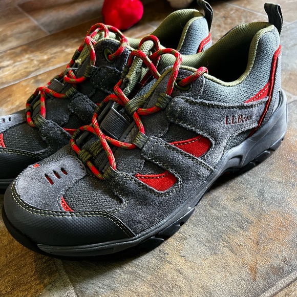 LL Bean Kids Hiking shoes! Size 6! Never worn! - Picture 3 of 5